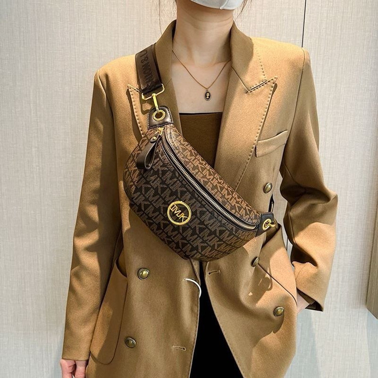 کیف کمری زنانه طرح مایکل کورس کد 552