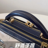 کیف صندوقی دخترانه وارداتی کد 8623
