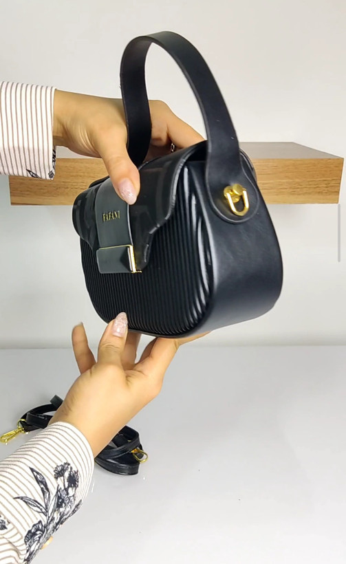 کیف زنانه وارداتی کد ۷۷۳۰