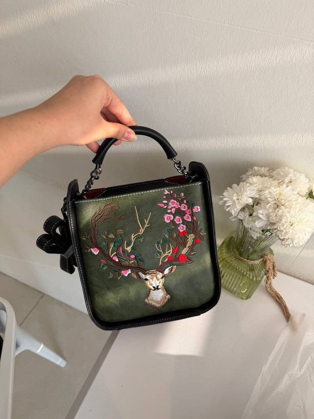 کیف زنانه دوشی گلدوزی شده وارداتی کد 965